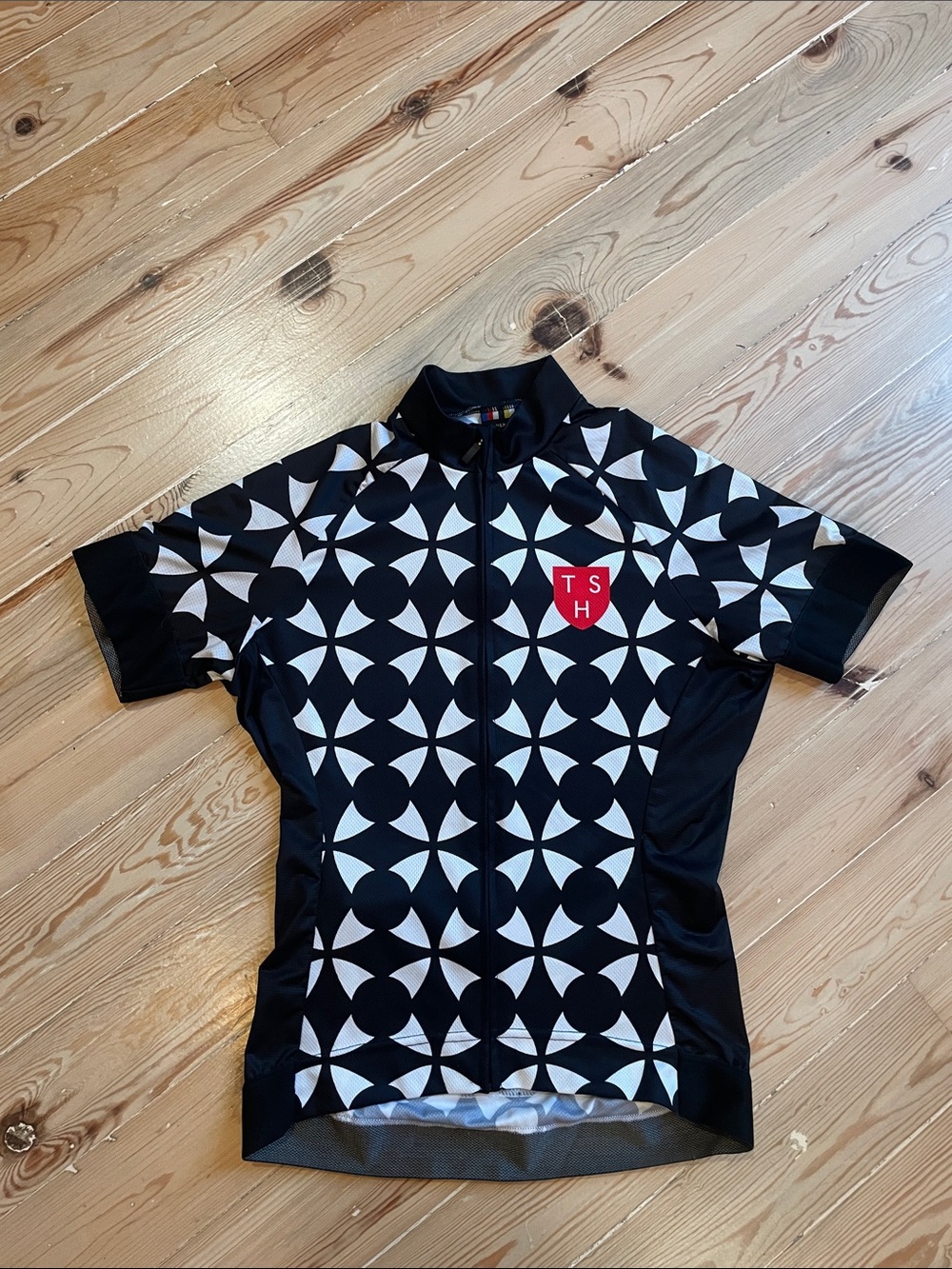 TSH Black & White Geometric Short-Sleeve Cycling Jersey